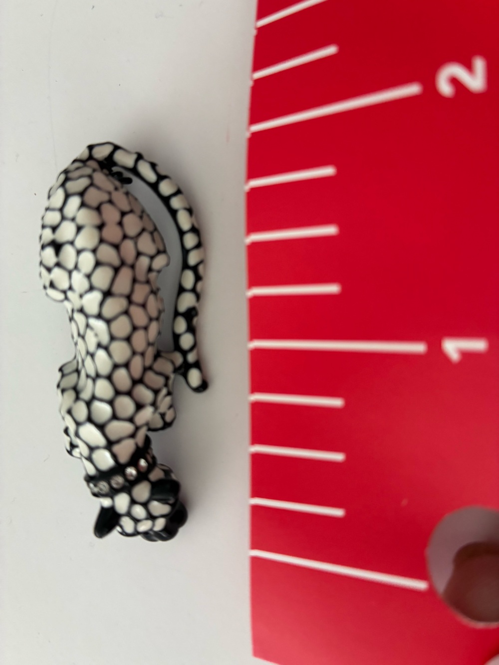 Black & White Patterned Leopard Brooch $15